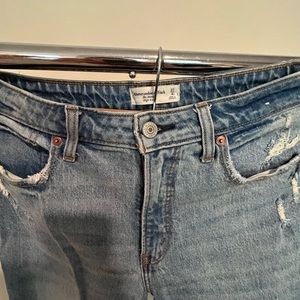 Curve Love, 4 short, lightly warn